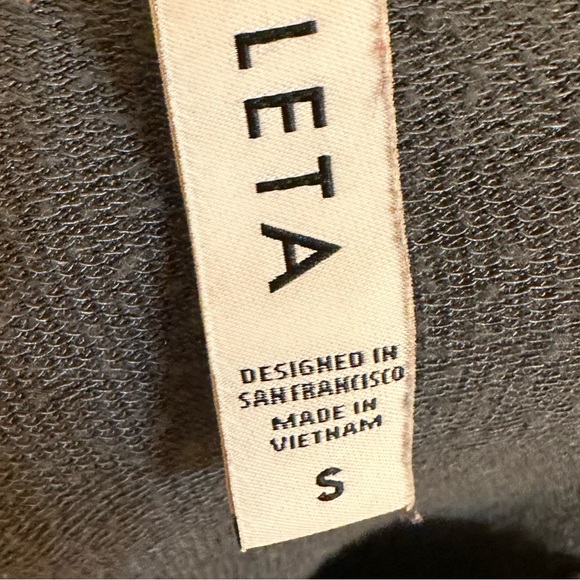 Athleta Men's Charcoal Sweatshirt - Picture 2 of 2